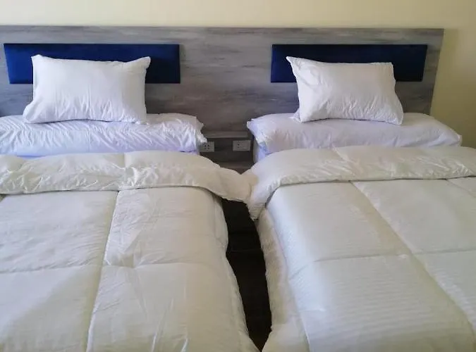 Florenza Khamsin In Pool View Apartman *